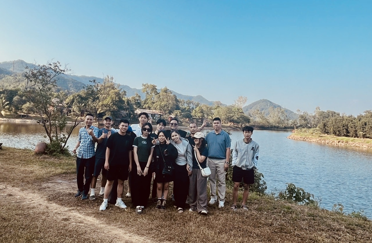 Cùng học viên Lotus kỷ niệm 42 năm nhân ngày nhà giáo Việt Nam (20/11/1982 - 20/11/2024)